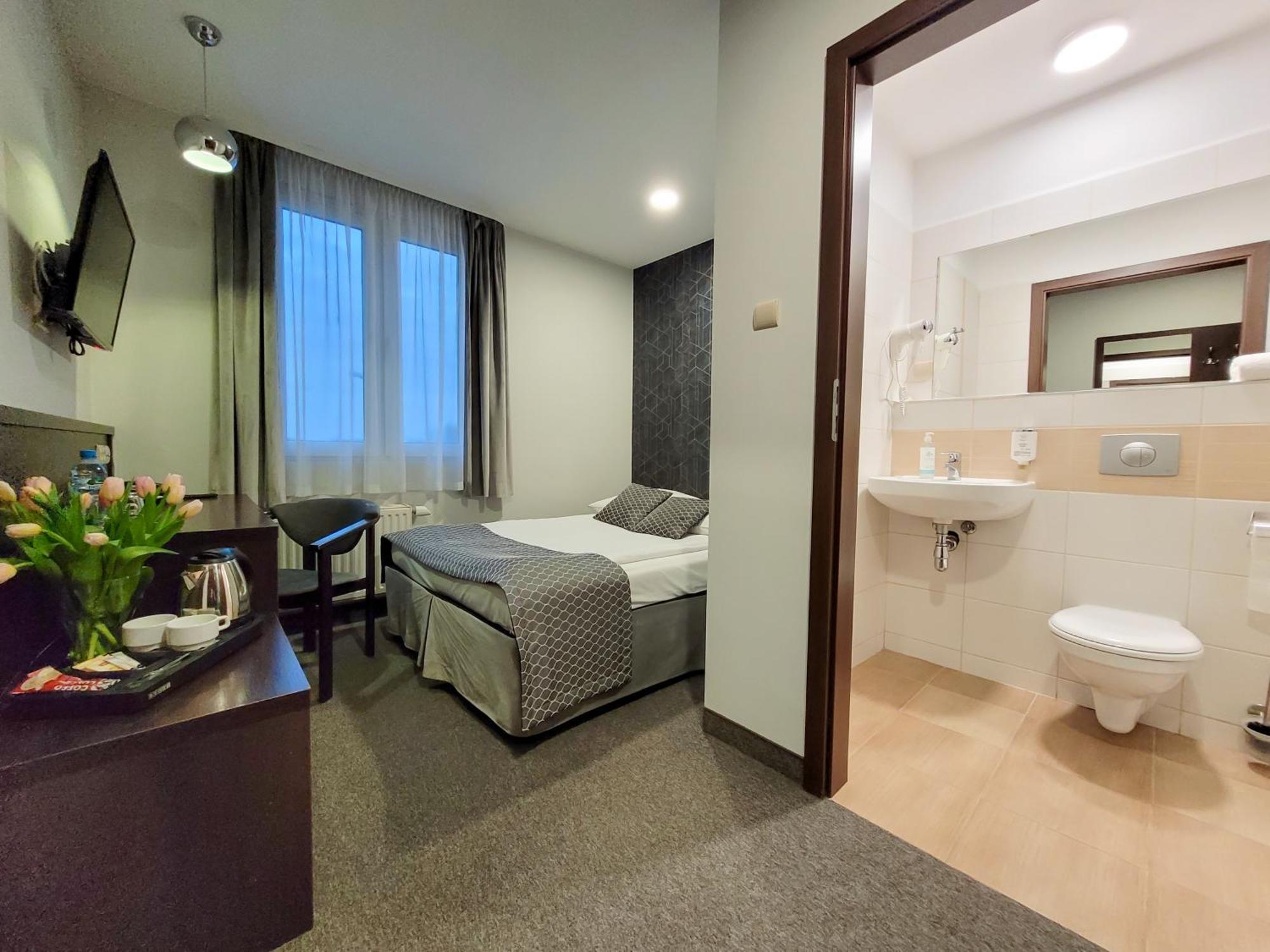 Standard Single Room